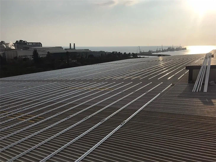 Solar roof rails feedback Solar roof rails feedback
